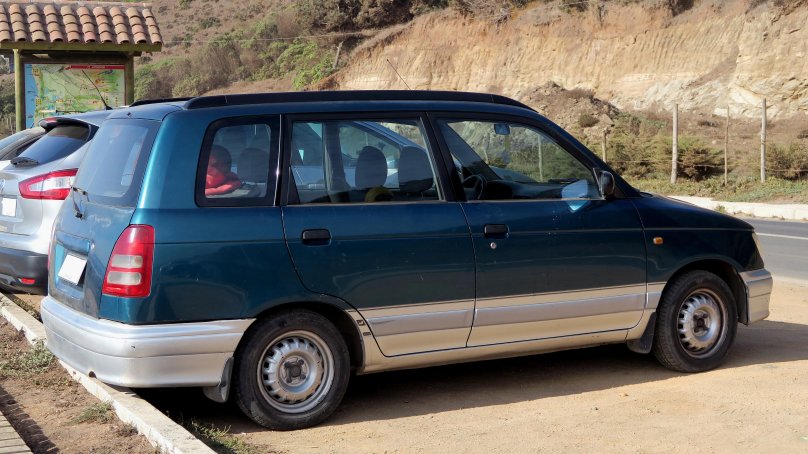 Дайхатсу Гран мув