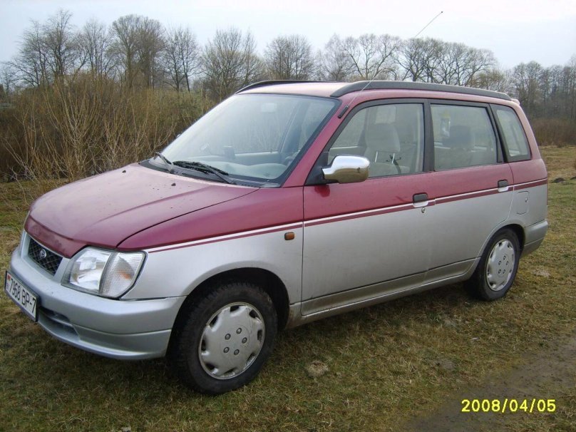 Pyzar Daihatsu Pyzar 1998