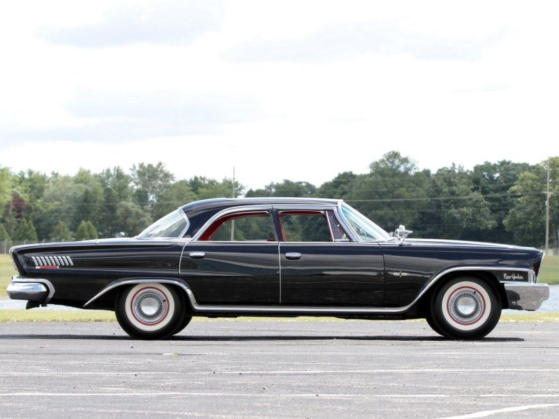1962 Chrysler New Yorker sedan