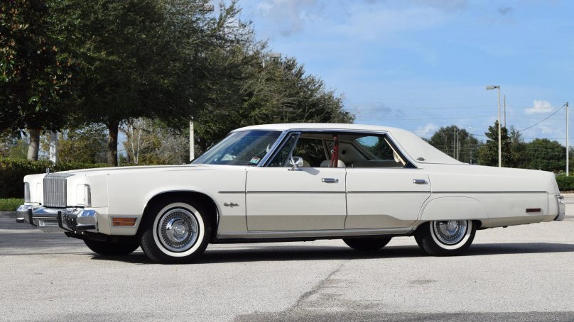 1977 Chrysler New Yorker Brougham