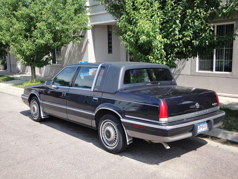 Крайслер Нью йоркер 1988