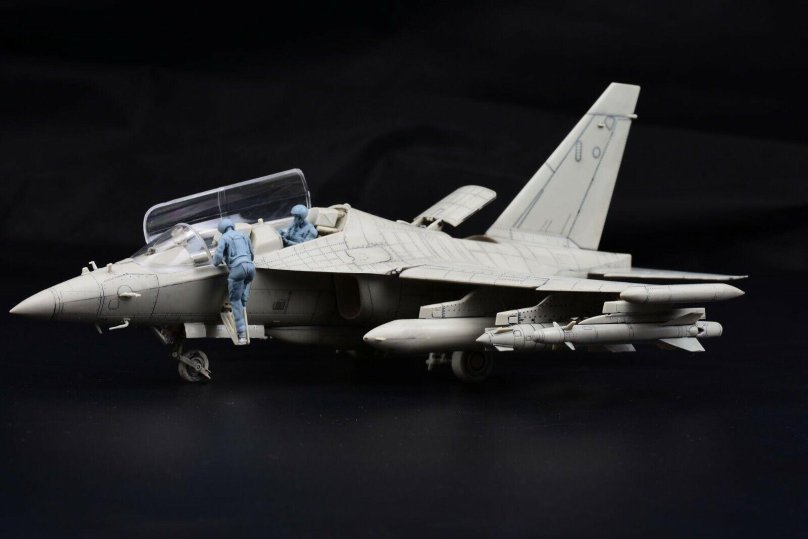 Як-130 1/48 Kitty Hawk