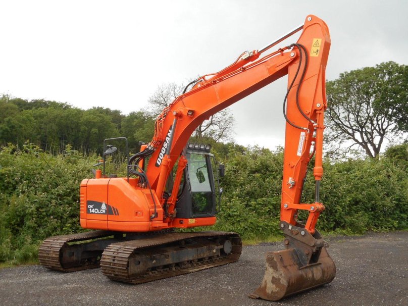 Doosan dx140