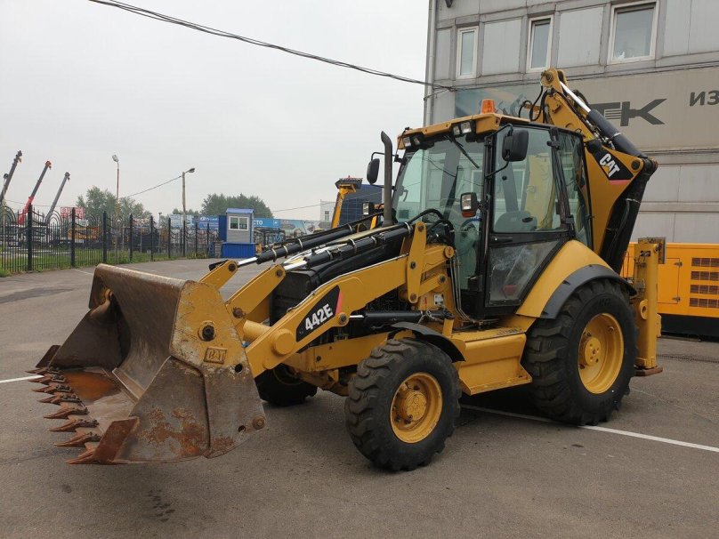 Caterpillar 444f2