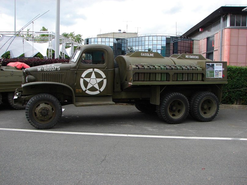 Бензовоз GMC CCKW-353 gasoline