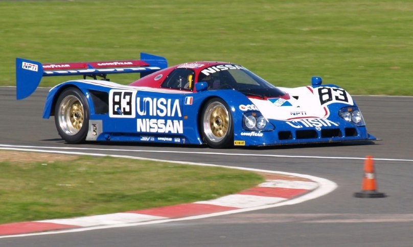 Nissan 92