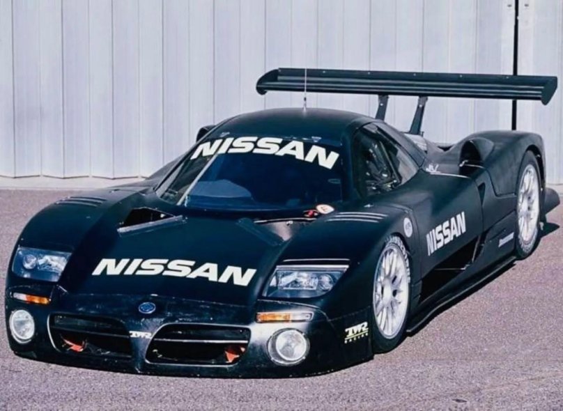 Nissan r390 gt1