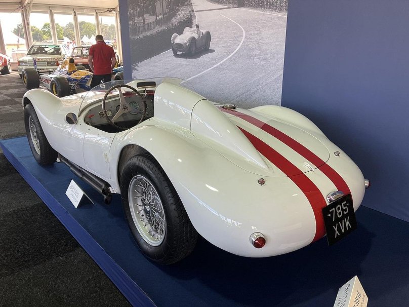 Li 6 автомобиль фото