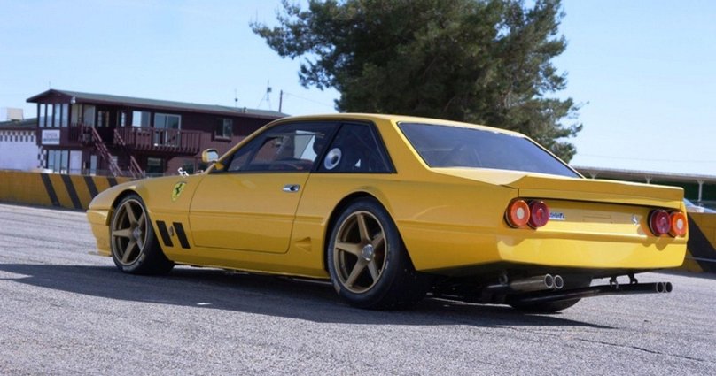 Рендер Феррари 400i