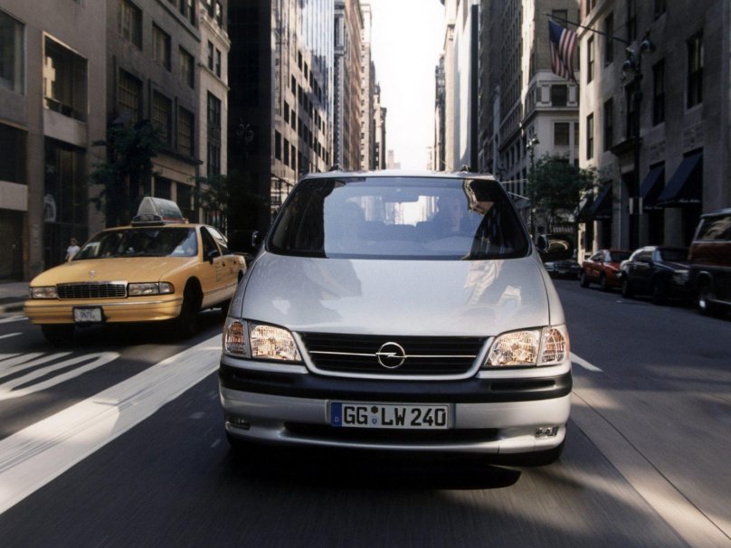 Опель Синтра а 1996