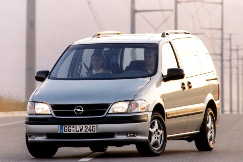 Opel Sintra, 1999