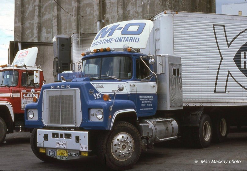 Mack r700