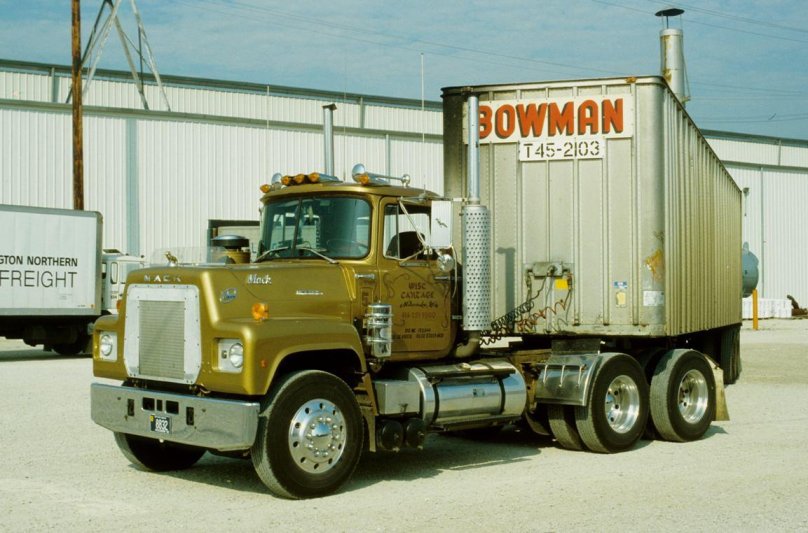 Грузовик Mack r600 COOLPOWER