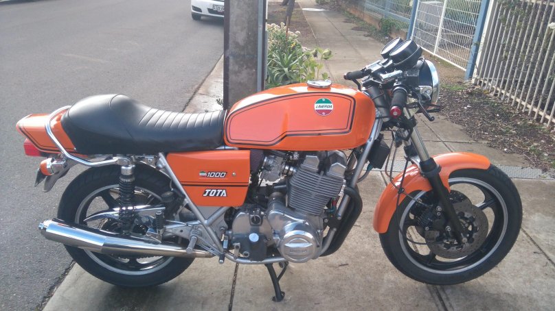 Laverda 1000 v6
