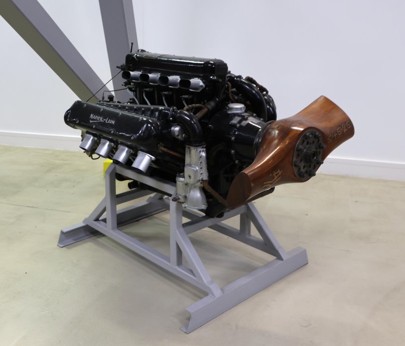 Двигатель Napier Lion