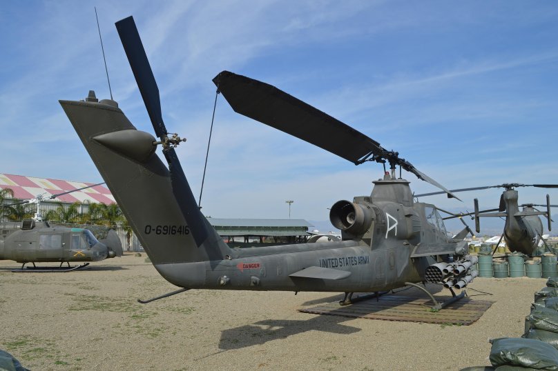 Bell Ah-1f Cobra