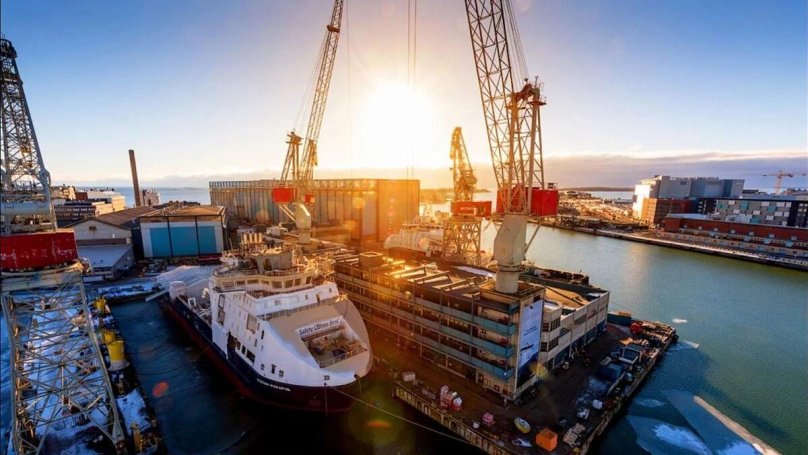 Судостроительная верфь