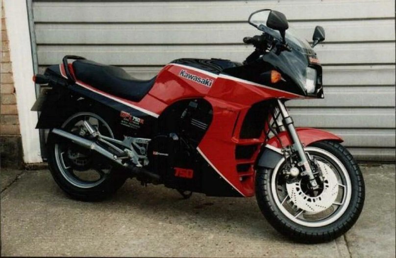 Кавасаки GPZ