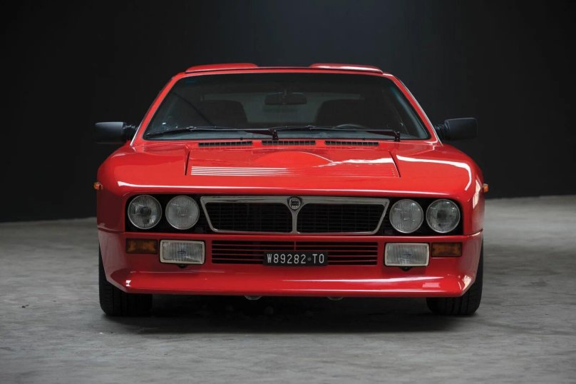 Lancia Rally 037 Stradale
