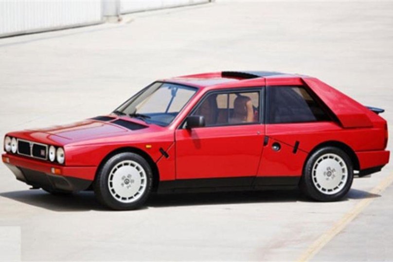 Lancia Delta s4 Сток