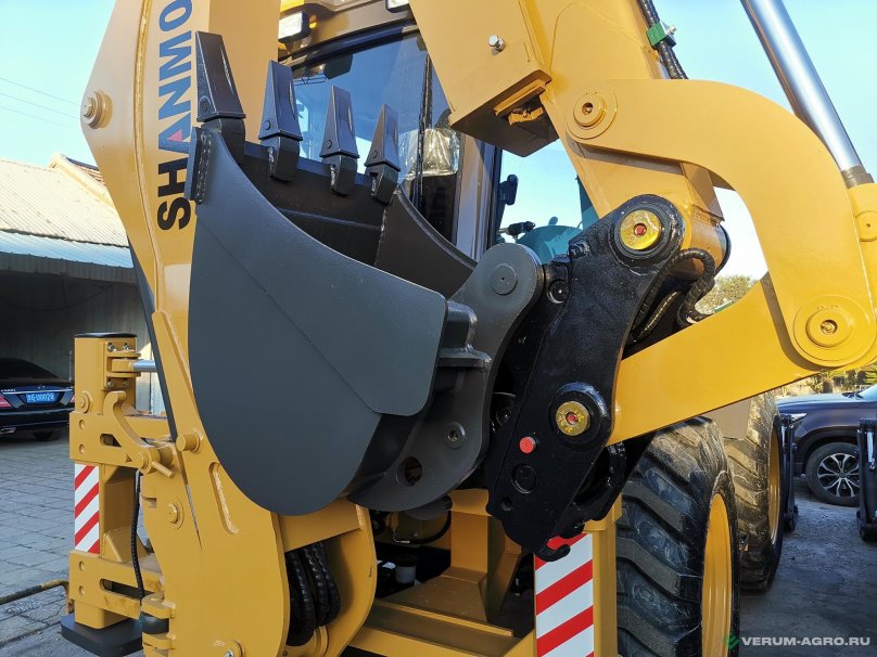 Экскаватор-погрузчик shanmon 388