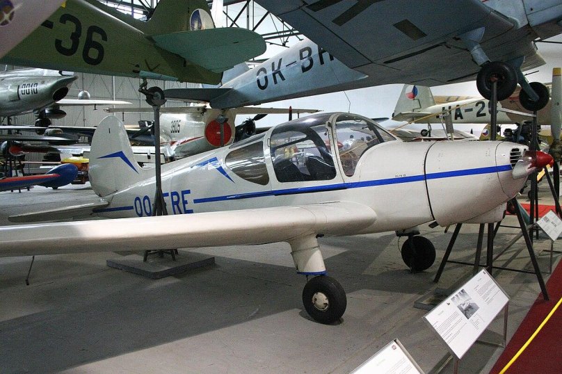 Zlin z-526