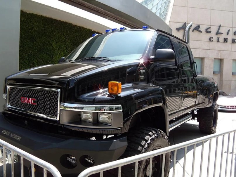 GMC TOPKICK c4500 Ironhide