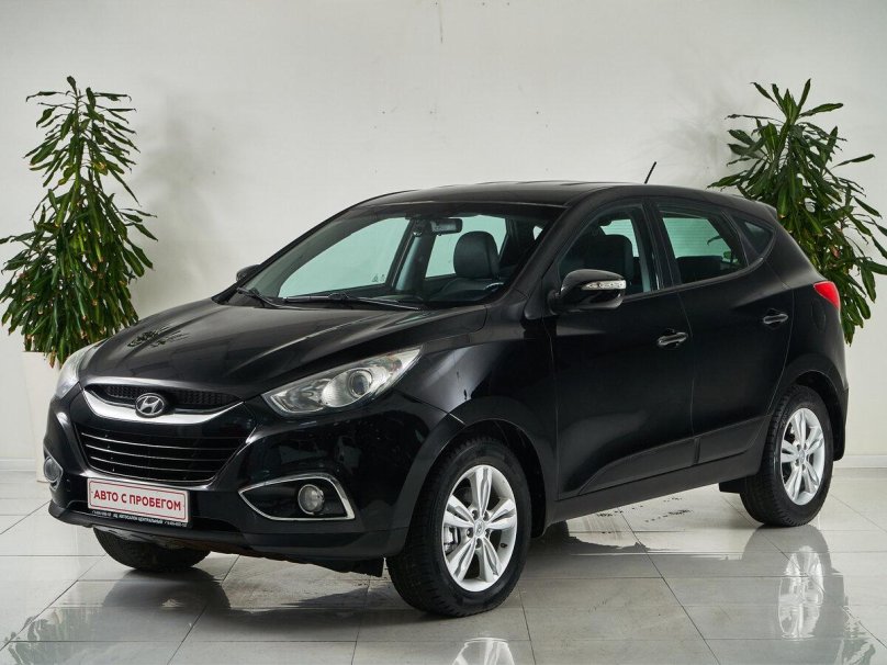 Черный Хендай ix35 2012