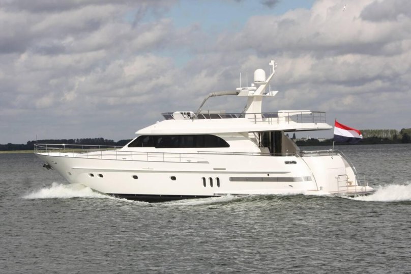 Моторная яхта Wim van der Valk 25