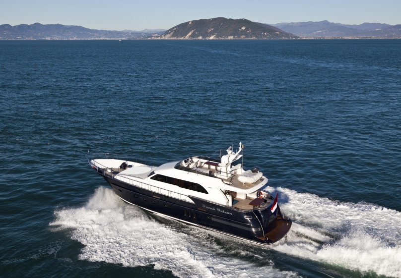 Van der Valk Continental 2 15 яхта