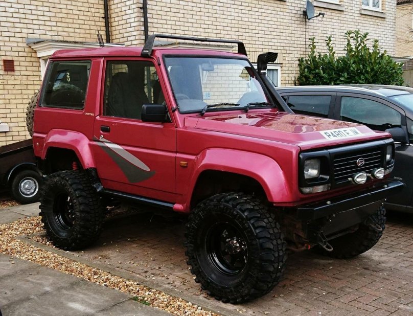 Джип Рокки Дайхатсу