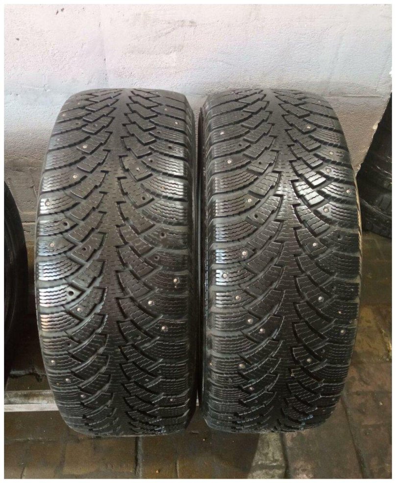 Зимние шины 255-60-18 бу