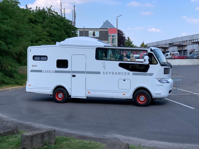 Автодом Skydancer apéro