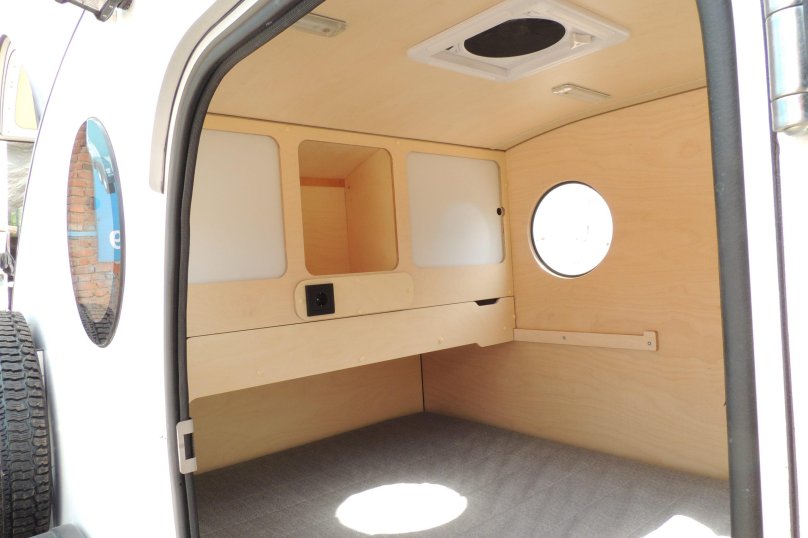 Прицеп capsula Maxi