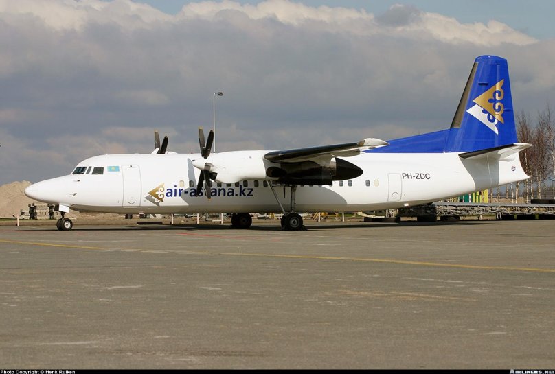 Fokker 50. Компоновка Эйр Астана