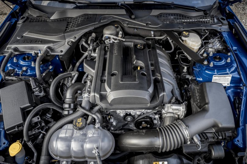 Форд Мустанг 2.3 ECOBOOST