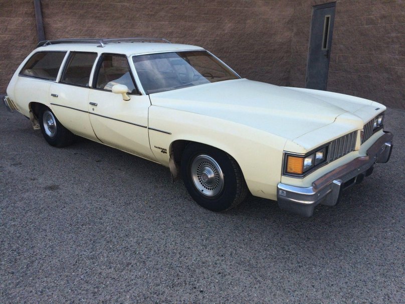 Pontiac Wagon 1977
