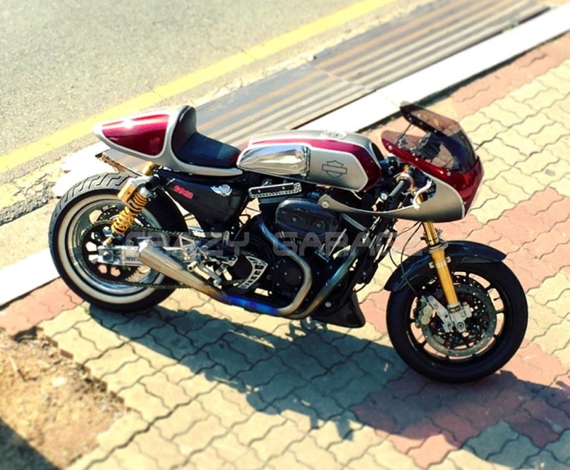 Спортстер 1200 кафе рейсер