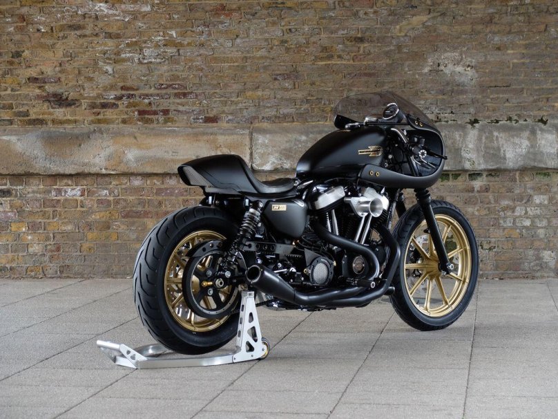 Harley Davidson Sportster 883 кастом