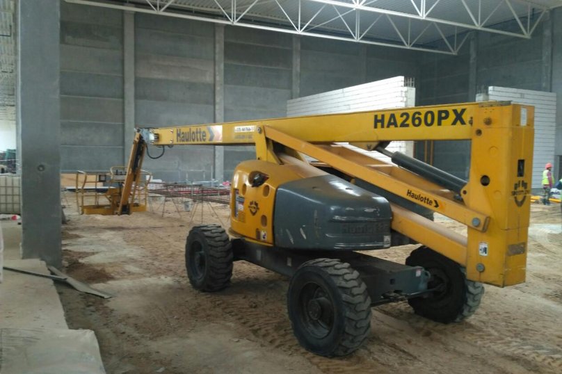 Дизельный коленчатый подъемник Haulotte ha 260 px