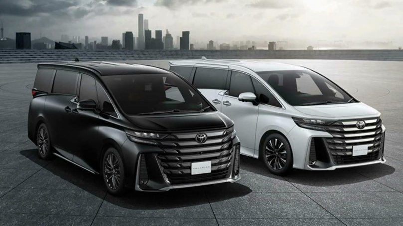 Toyota минивэн Alphard 2021
