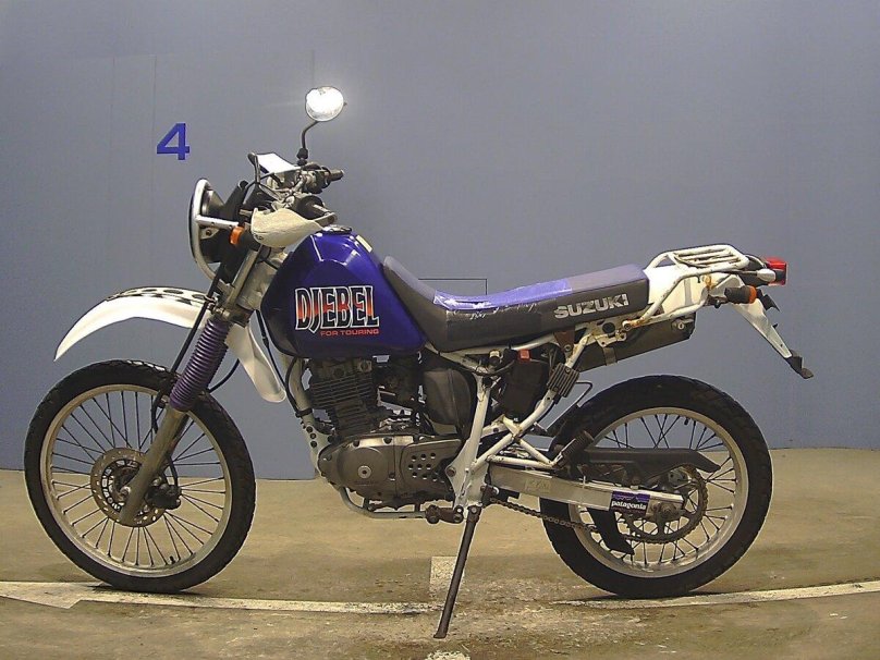 Suzuki dr200 Djebel
