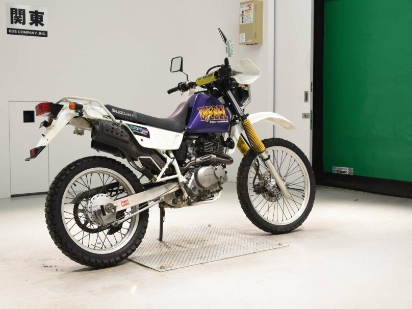 Suzuki Djebel 250 обои