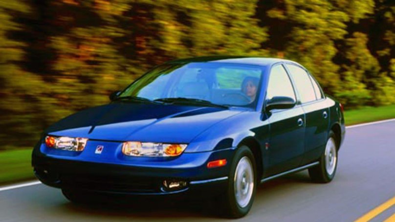 Седан Сатурн 1996