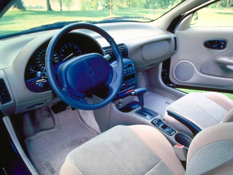 Saturn SC 1.9 at, 1998 салон
