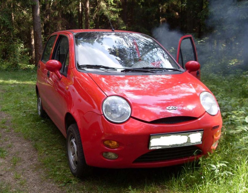 Машина Chery QQ