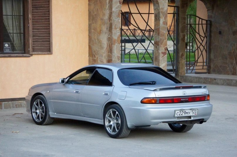 Toyota Carina ed st202