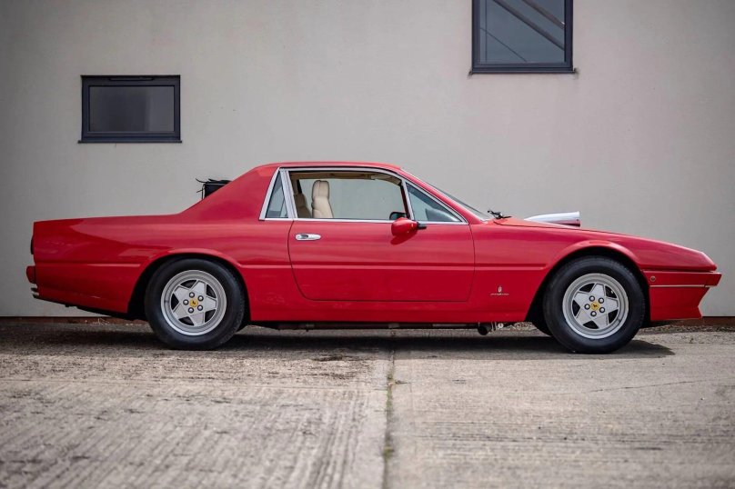 Ferrari 412