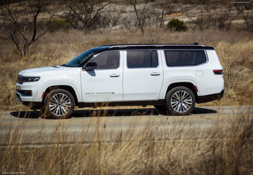 Jeep Grand Wagoneer 2023
