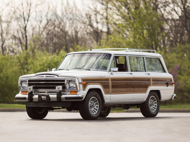Jeep Grand Wagoneer